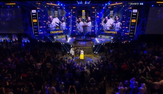 官方：xfl0ud 移至 Heroic 的替补席